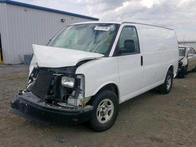 1GCFG154181204335 - 2008 CHEVROLET EXPRESS G1 WHITE photo 2