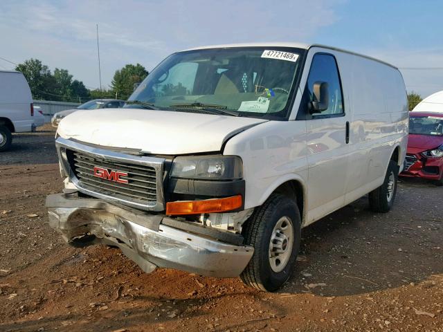 1GTW7FCA3E1904021 - 2014 GMC SAVANA G25 WHITE photo 2