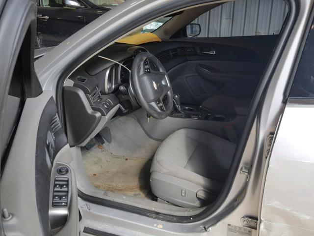 1G11B5SL0FU150901 - 2015 CHEVROLET MALIBU LS Gümüş foto 9