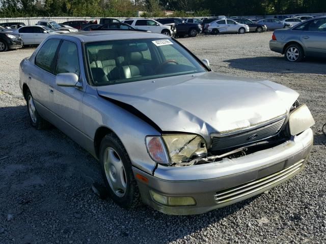 JT8BH28F5X0152659 - 1999 LEXUS LS 400 SILVER photo 1