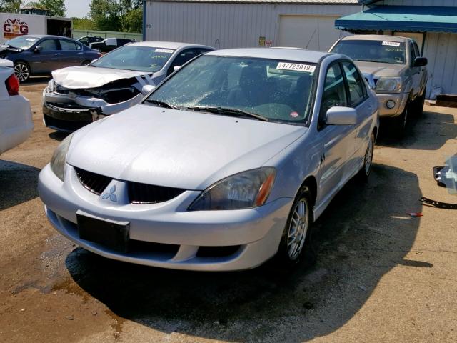 JA3AJ86E25U010000 - 2005 MITSUBISHI LANCER OZ SILVER photo 2