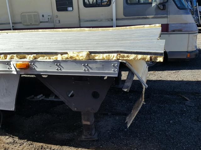 N0V1N03012 - 2016 UTILITY TRAILER SILVER photo 8