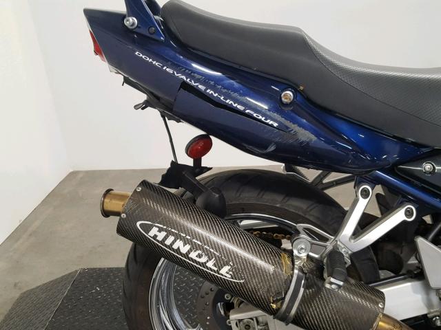 JS1GV77A522100667 - 2002 SUZUKI GSF1200 BA BLUE photo 14