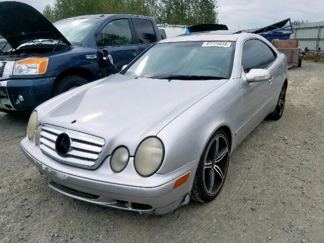 WDBLJ65G52T109945 - 2002 MERCEDES-BENZ CLK 320 SILVER photo 2