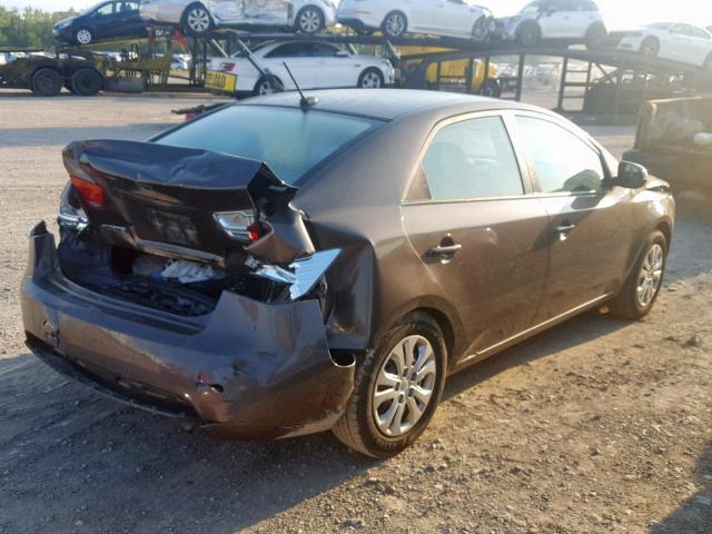 KNAFU4A21D5730365 - 2013 KIA FORTE EX BROWN photo 4