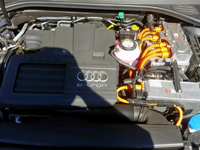 WAUSPBFF9JA079088 - 2018 AUDI A3 E-TRON GRAY photo 7