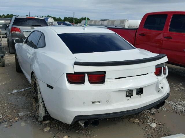 2G1FT1EW2D9134159 - 2013 CHEVROLET CAMARO 2SS WHITE photo 3