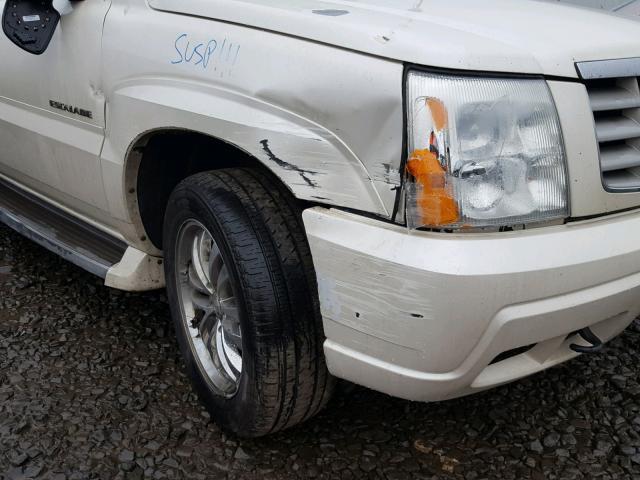 1GYEK63N15R120655 - 2005 CADILLAC ESCALADE L WHITE photo 9