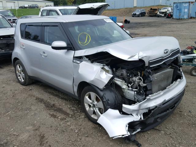 KNDJN2A24H7420896 - 2017 KIA SOUL SILVER photo 1