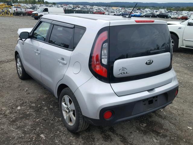 KNDJN2A24H7420896 - 2017 KIA SOUL SILVER photo 3