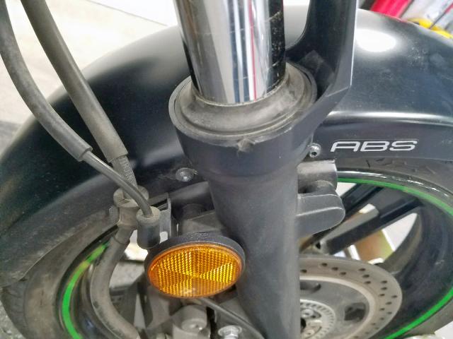 JKAENEB18FDA04399 - 2015 KAWASAKI EN650 B 黑色 照片 17