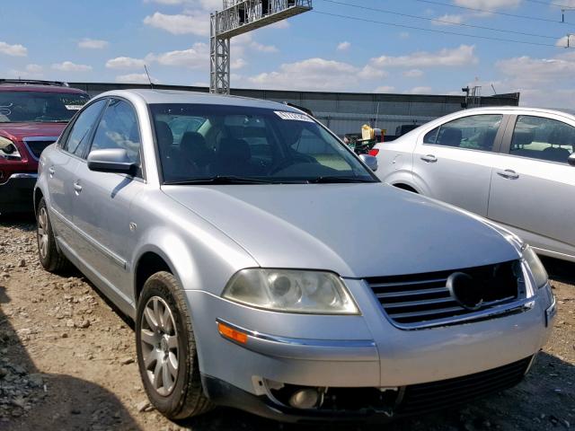 WVWPD63B41P085713 - 2001 VOLKSWAGEN PASSAT GLS SILVER photo 1