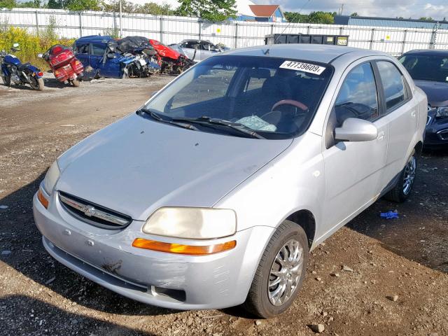 KL1TD56626B557801 - 2006 CHEVROLET AVEO BASE Күміс фото 2