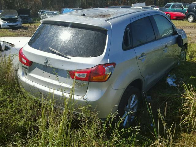 4A4AP3AU4DE014519 - 2013 MITSUBISHI OUTLANDER SILVER photo 4