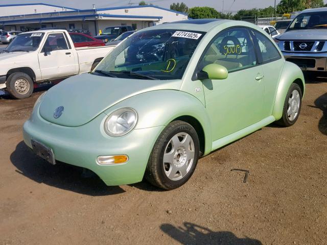3VWCT21C21M401764 - 2001 VOLKSWAGEN NEW BEETLE მწვანე ფოტო 2