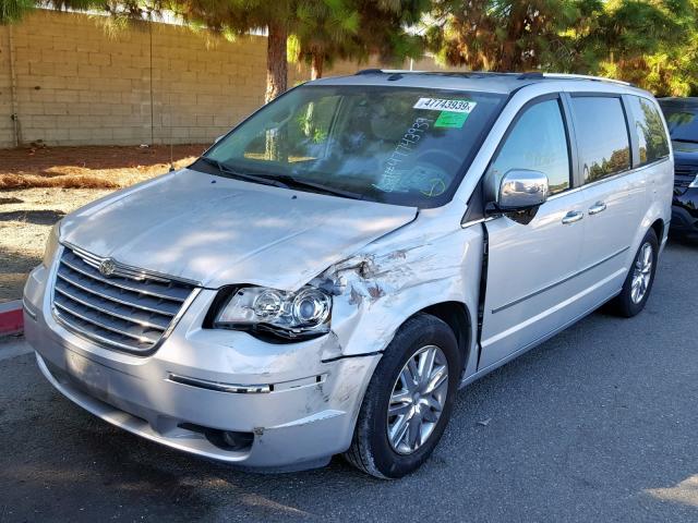 2A8HR64XX9R574572 - 2009 CHRYSLER TOWN & COU SILVER photo 2