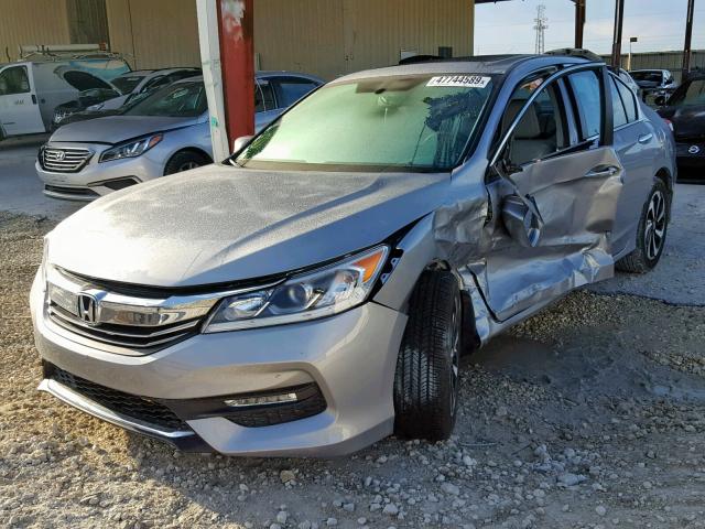 1HGCR2F87HA006154 - 2017 HONDA ACCORD EXL SILVER photo 2