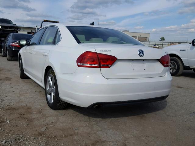 1VWBP7A38DC022108 - 2013 VOLKSWAGEN PASSAT SE WHITE photo 3