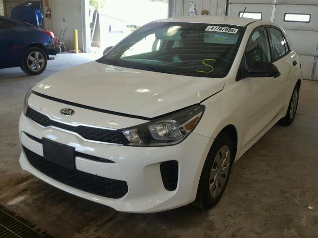 3KPA25AB1JE089615 - 2018 KIA RIO LX WHITE photo 2