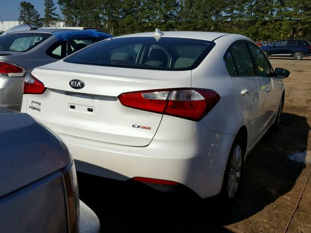 KNAFX4A8XE5051983 - 2014 KIA FORTE EX WHITE photo 4