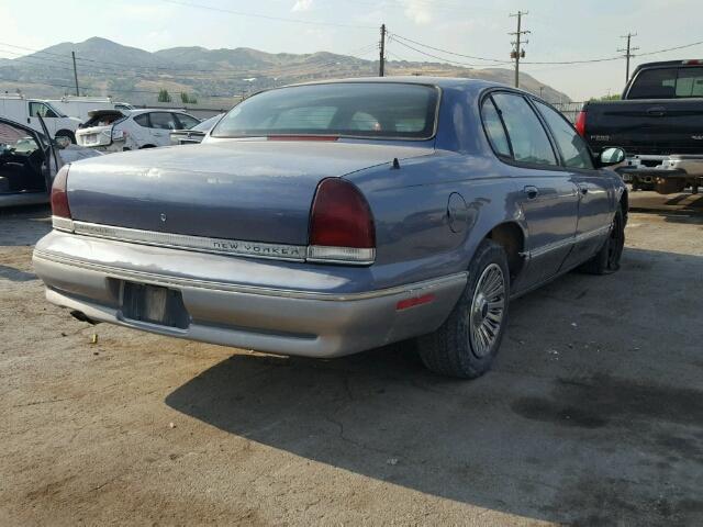 2C3HC46F5SH674662 - 1995 CHRYSLER NEW YORKER GRAY photo 4