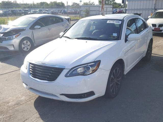 1C3CCBHG1CN206182 - 2012 CHRYSLER 200 S WHITE photo 2