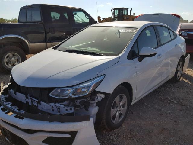 1G1BC5SM2H7259355 - 2017 CHEVROLET CRUZE LS WHITE photo 2