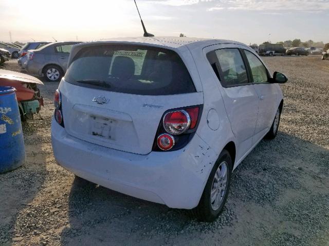 1G1JA6SH8C4152945 - 2012 CHEVROLET SONIC LS 白色 照片 4
