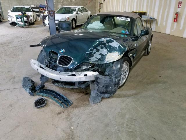 4USCH3345YLF43647 - 2000 BMW Z3 2.8 GREEN photo 2