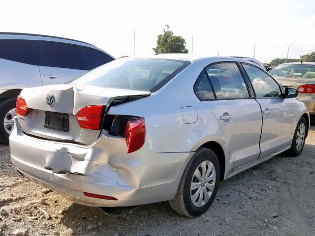 3VW1K7AJ7BM382202 - 2011 VOLKSWAGEN JETTA BASE 银色 照片 4