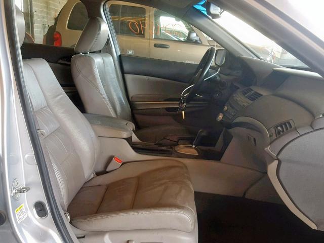 1HGCP3F87AA003661 - 2010 HONDA ACCORD EXL SILVER photo 5