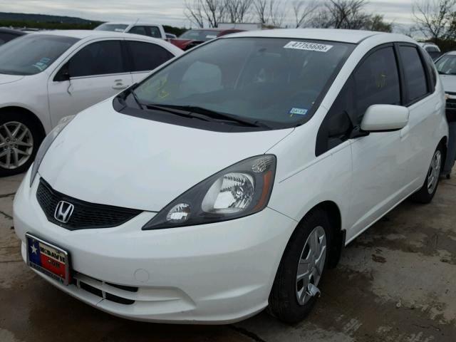 JHMGE8H36DC073633 - 2013 HONDA FIT WHITE photo 2