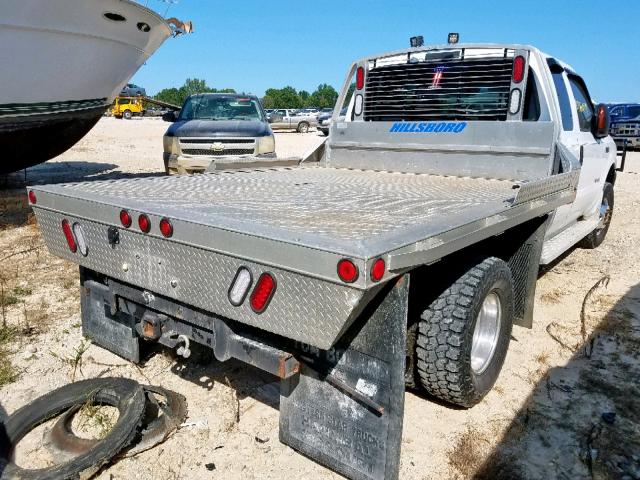 1FDWX37P14EB10490 - 2004 FORD F350 SUPER WHITE photo 4