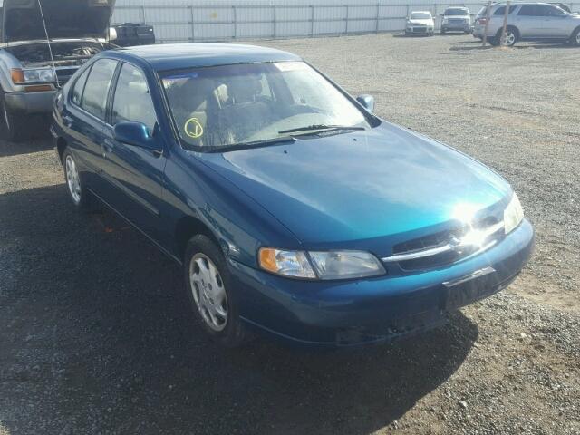 1N4DL01D0WC261667 - 1998 NISSAN ALTIMA XE GREEN photo 1