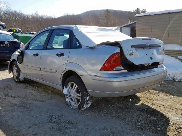 1FAFP34Z03W302251 - 2003 FORD FOCUS SE C GRAY photo 3