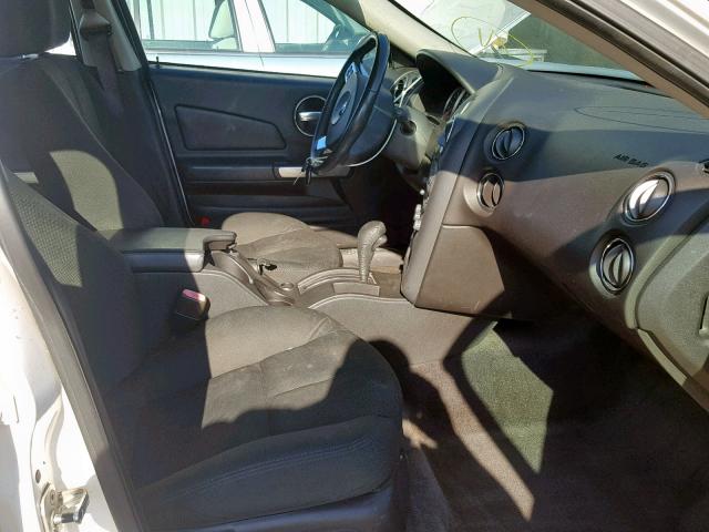 2G2WP552481148833 - 2008 PONTIAC GRAND PRIX WHITE photo 5