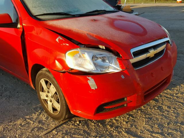 KL1TD5DE3AB136625 - 2010 CHEVROLET AVEO LS RED photo 9