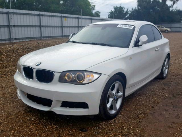 WBAUP7C58BVK78287 - 2011 BMW 128 I WHITE photo 2