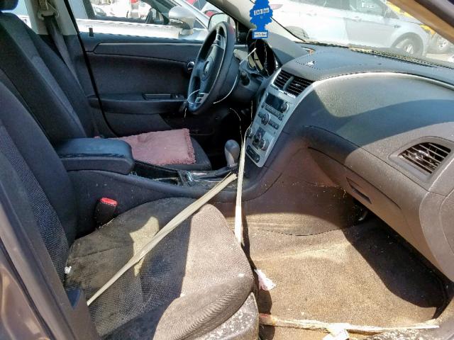 1G1ZH57B28F184525 - 2008 CHEVROLET MALIBU 1LT GOLD photo 5