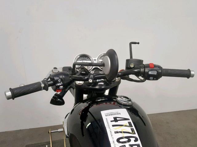 SMTD40HL7KT907142 - 2019 TRIUMPH MOTORCYCLE BONNEVILLE BLACK photo 8