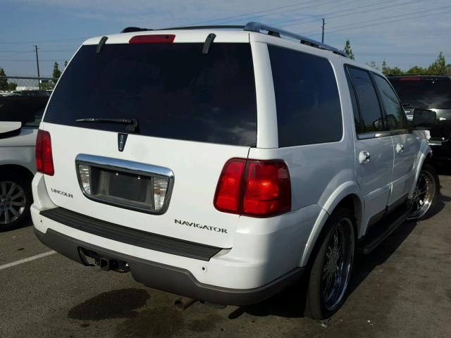 5LMFU27R43LJ48937 - 2003 LINCOLN NAVIGATOR თეთრი ფოტო 4