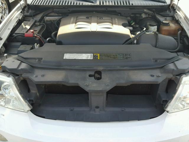 5LMFU27R43LJ48937 - 2003 LINCOLN NAVIGATOR თეთრი ფოტო 7