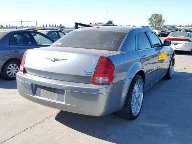 2C3KA53G77H793092 - 2007 CHRYSLER 300 TOURIN GRAY photo 4