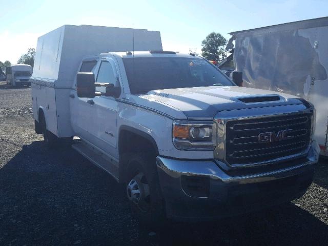 1GD42VCY3HF246474 - 2017 GMC SIERRA K35 WHITE photo 1