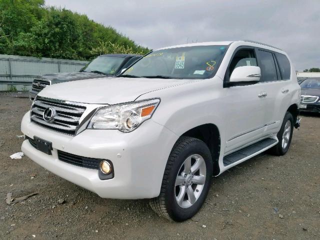 JTJBM7FX5D5060033 - 2013 LEXUS GX WHITE photo 2