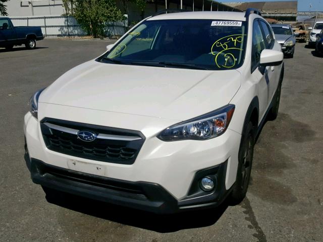 JF2GTABC2JH239993 - 2018 SUBARU CROSSTREK WHITE photo 2