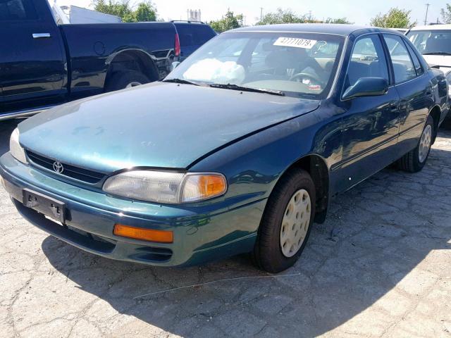 4T1BG12K9TU951220 - 1996 TOYOTA CAMRY DX GREEN photo 2