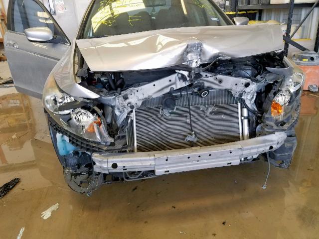 1HGCP3F85BA021478 - 2011 HONDA ACCORD EXL SILVER photo 9