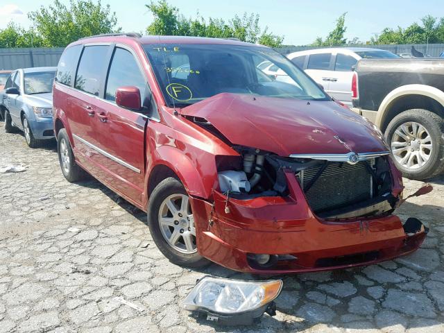 2A4RR5D13AR358966 - 2010 CHRYSLER TOWN & COU RED photo 1