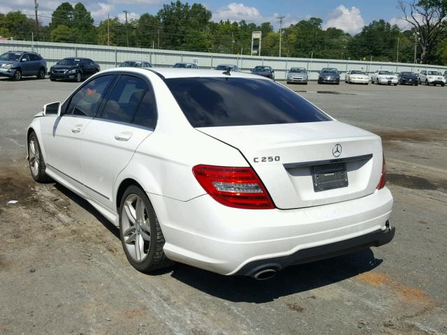 WDDGF4HB6DA790694 - 2013 MERCEDES-BENZ C 250 WHITE photo 3